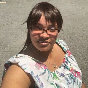 Meet your Posher, Regina